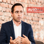 Beitragsbild zu Titelkommentar in der „AUTO Information“ des Auto & Wirtschaft Verlages: „Kein Stein bleibt auf dem anderen: Bauen Sie Ihr (Auto-)Haus um!“